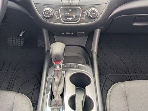 Used 2024 Chevrolet Malibu RS FWD image 18