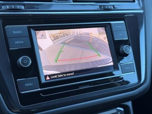 Used 2023 Volkswagen Tiguan S image 24