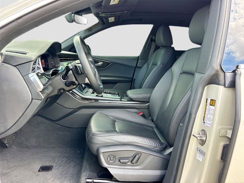 Used 2021 Audi Q8 Premium Plus w/ Premium Plus Package AWD/4WD image 26
