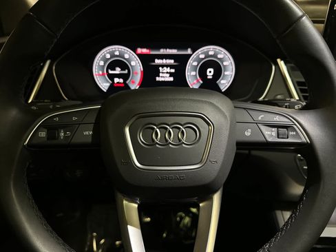Used 2025 Audi Q5 2.0T Premium w/ Convenience Plus Package AWD/4WD image 22