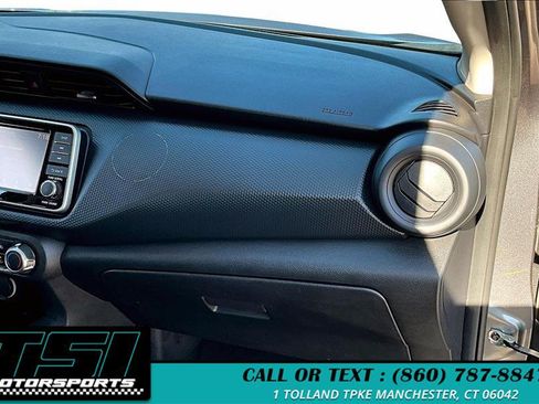 Used 2022 Nissan Kicks S image 17