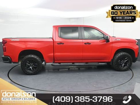 Used 2019 Chevrolet Silverado 1500 LT Trail Boss image 2