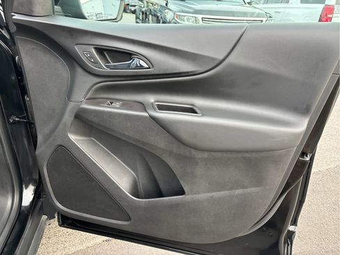 Used 2020 Chevrolet Equinox LT image 27