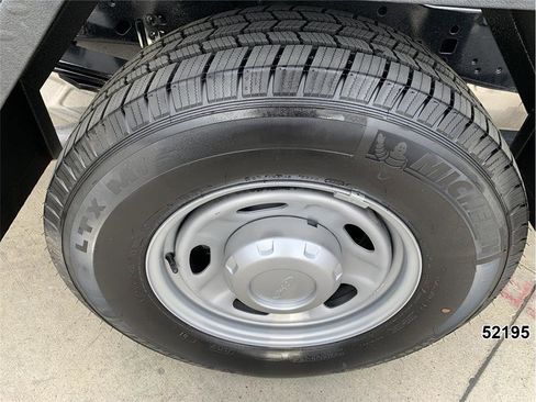 Used 2023 Ford F250 XL image 30