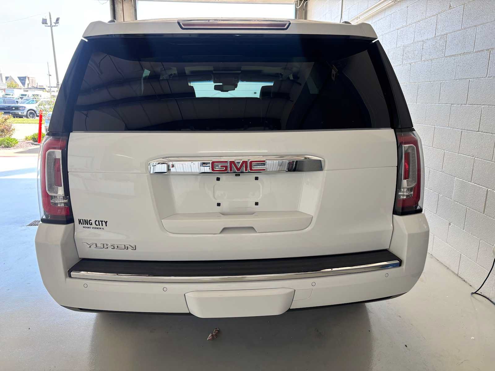 Used 2019 GMC Yukon Denali w/ Denali Ultimate Package AWD/4WD image 6
