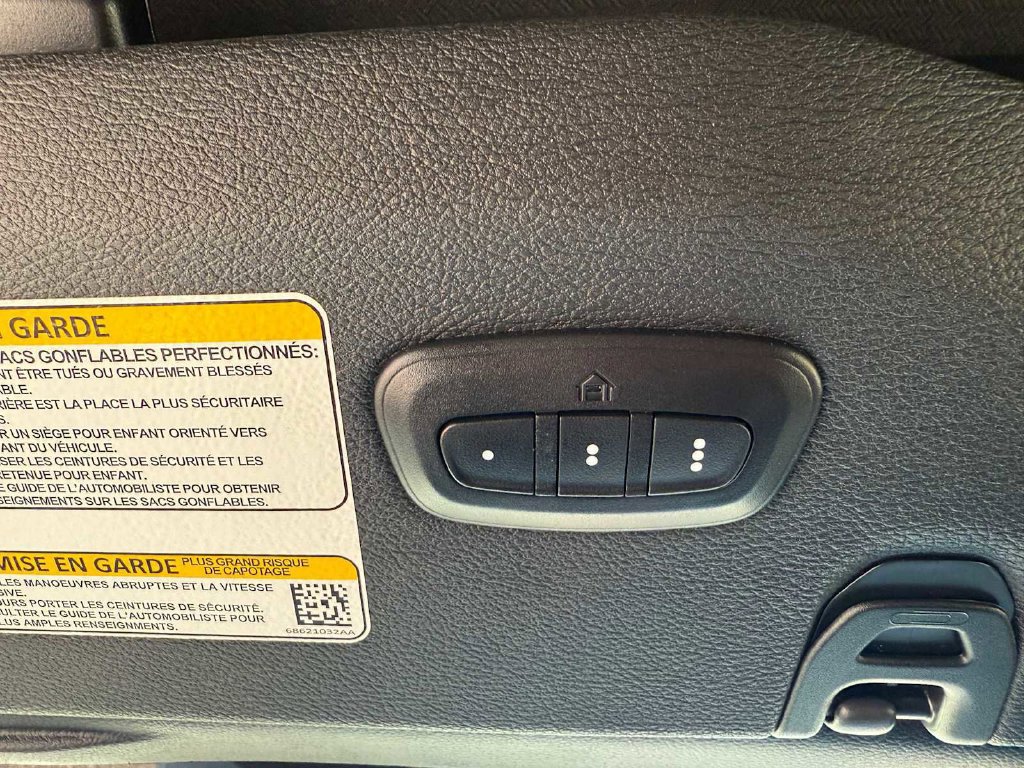 Used 2024 Jeep Wrangler Unlimited Sport AWD/4WD image 35