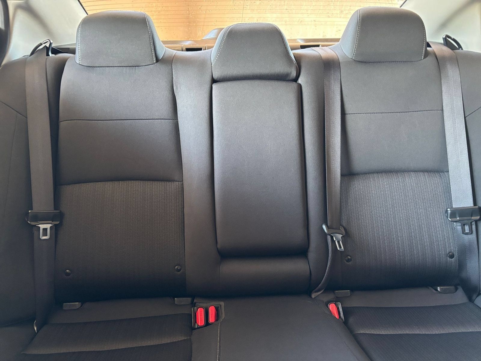 Used 2025 Nissan Altima 2.5 SV FWD image 37