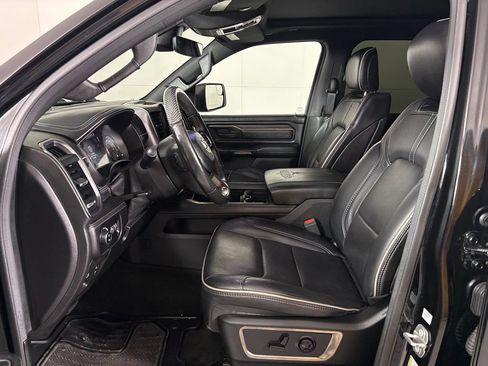 Used 2020 RAM 1500 Limited w/ Black Appearance Package AWD/4WD image 16