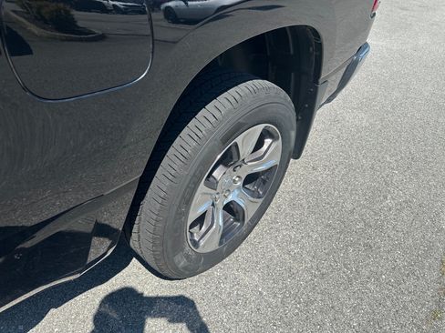 Used 2020 RAM 1500 Big Horn AWD/4WD image 21