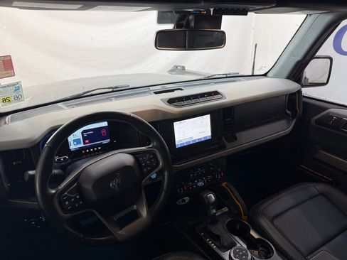 Used 2022 Ford Bronco Badlands w/ Sasquatch Package AWD/4WD image 10