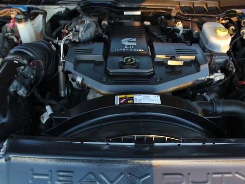 Used 2014 RAM 2500 Tradesman w/ Chrome Appearance Group image 31