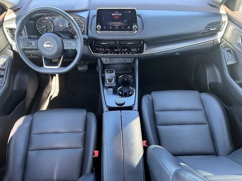 Certified 2023 Nissan Rogue SV w/ SV Premium Package image 18