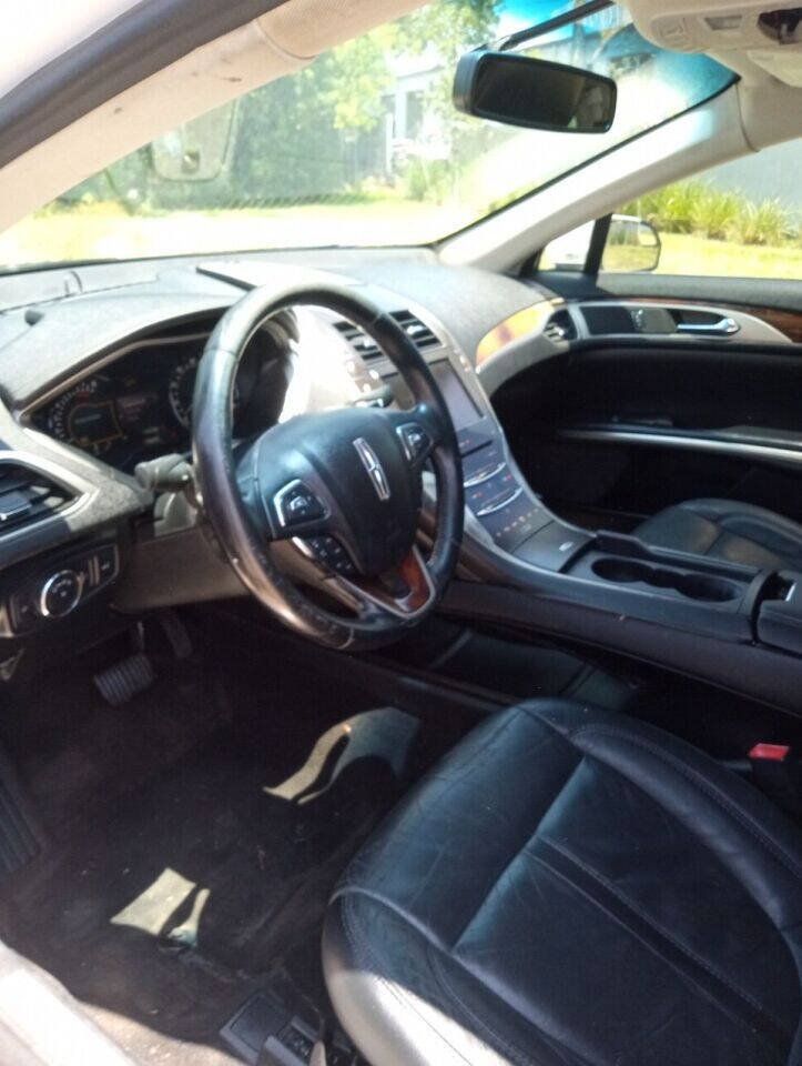 Used 2015 Lincoln MKZ w/ Equipment Group 101A Select FWD image 9