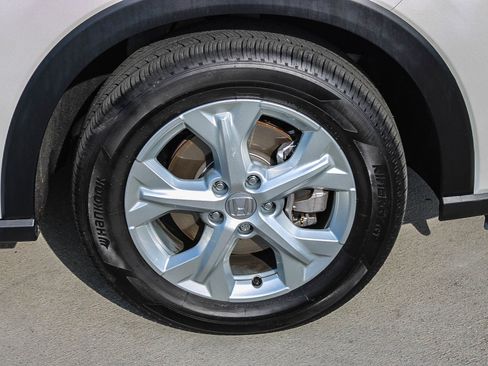 Certified 2024 Honda HR-V LX image 11