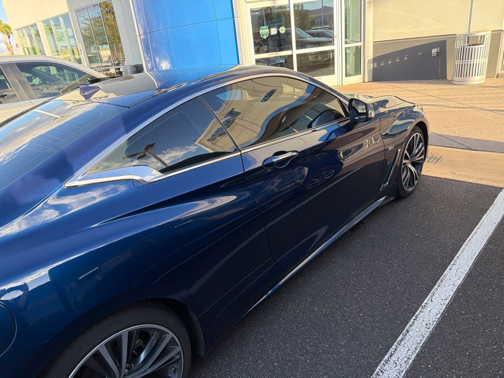 Used 2019 INFINITI Q60 3.0t Luxe w/ Cargo Package RWD image 5