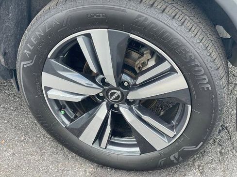 Certified 2023 Nissan Rogue SL w/ SL Premium Package image 26