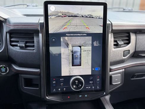 Used 2022 Ford Expedition Max Limited image 37