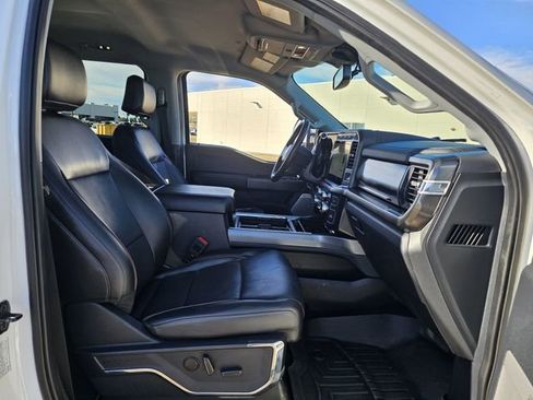 Used 2023 Ford F250 Lariat w/ Chrome Package image 28