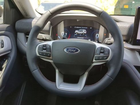 New 2025 Ford Explorer Active w/ Active Comfort Package image 24