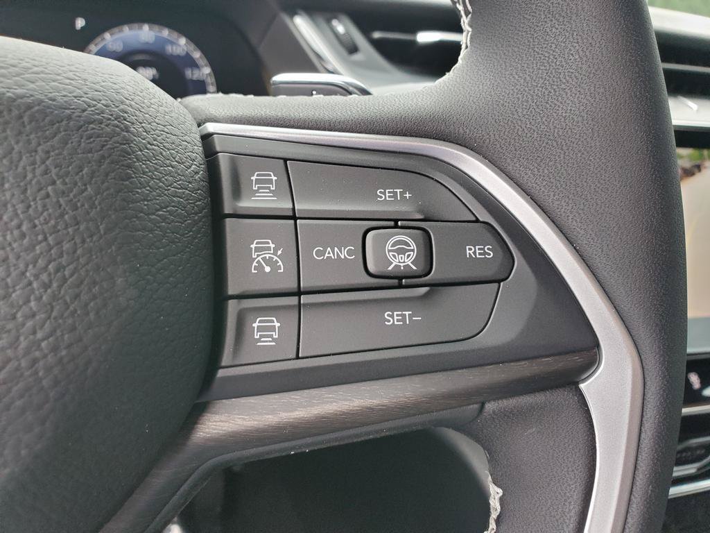 New 2026 Jeep Grand Cherokee Limited AWD/4WD image 13
