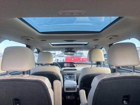 Used 2021 Hyundai Palisade Limited image 25