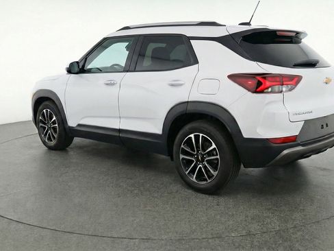 Used 2025 Chevrolet TrailBlazer LT image 6