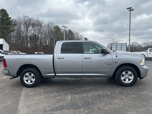 Used 2019 RAM 1500 Classic SLT image 2