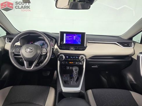 Used 2024 Toyota RAV4 XLE image 25