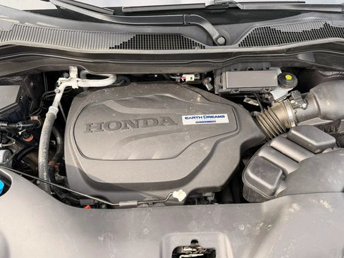 Used 2016 Honda Pilot Touring image 29
