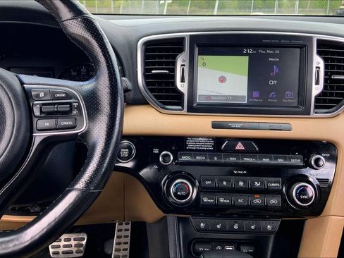 Used 2018 Kia Sportage SX image 7