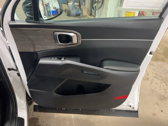 Used 2023 Kia Sorento S w/ Panoramic Sunroof Package AWD/4WD image 30