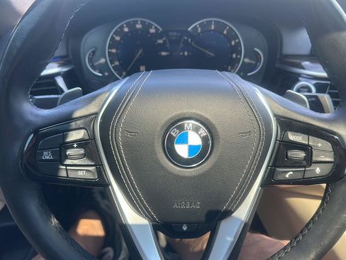 Used 2019 BMW 530i xDrive w/ Convenience Package AWD/4WD image 21