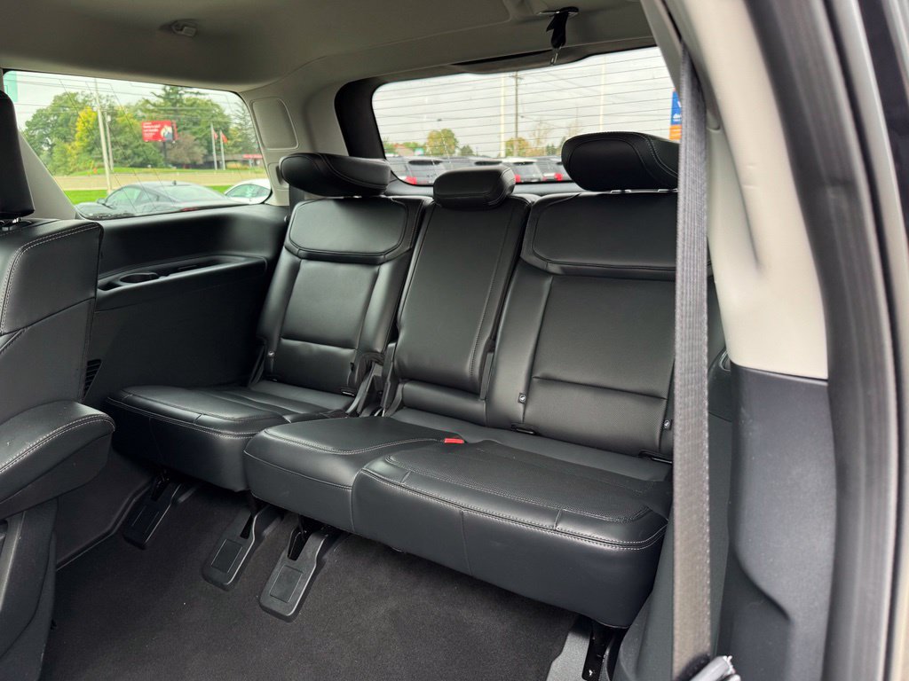 Used 2025 Ford Expedition Platinum AWD/4WD image 17