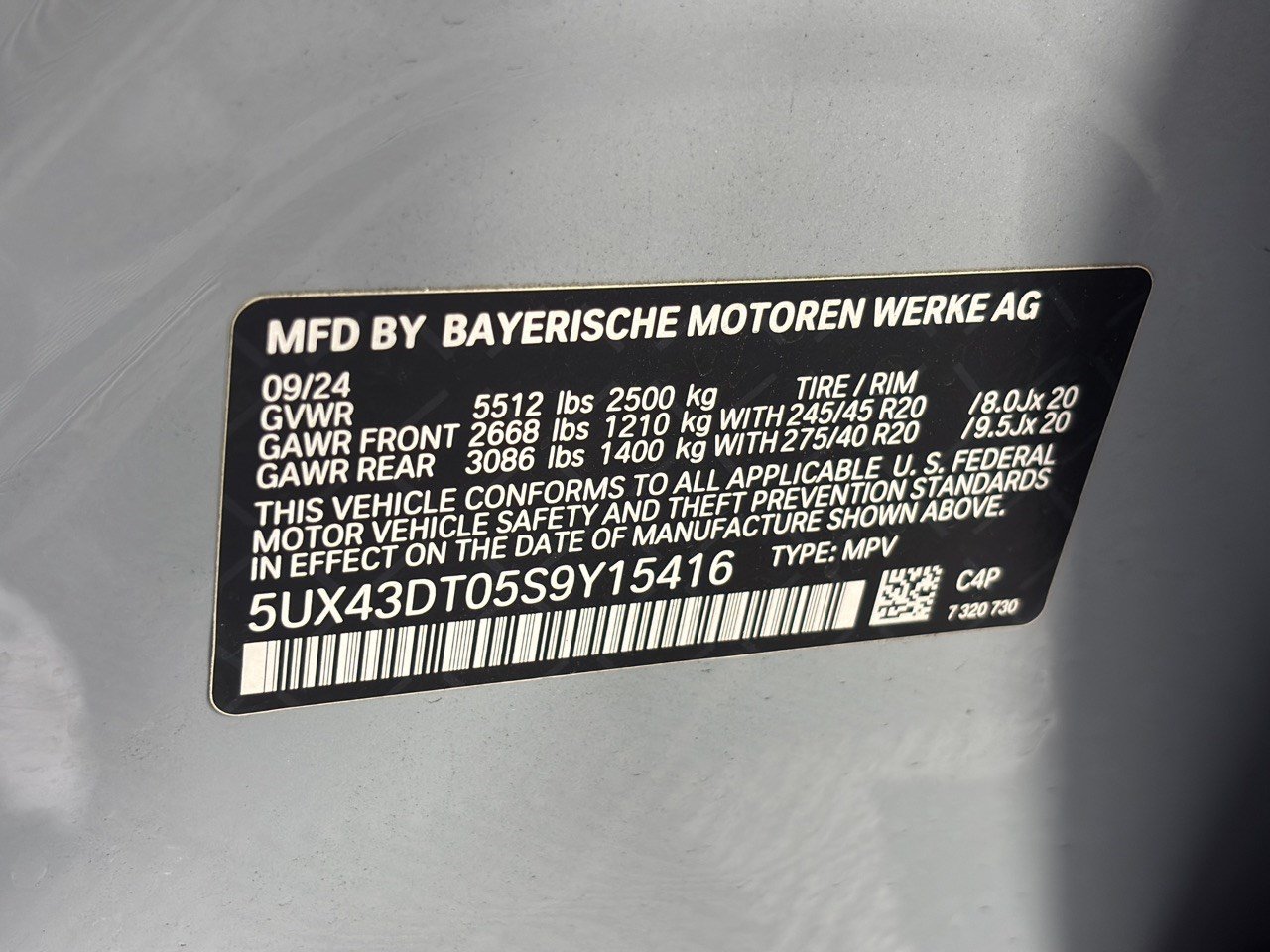Certified 2025 BMW X4 M40i w/ Premium Package AWD/4WD image 31