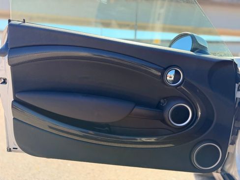 Used 2013 MINI Cooper Roadster S image 25