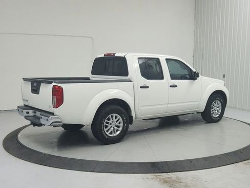 Used 2019 Nissan Frontier SV w/ Value Truck Package RWD image 7