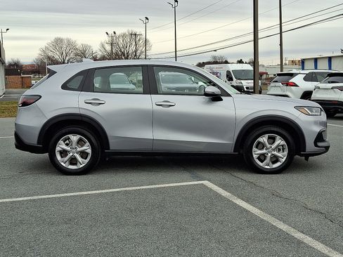 Certified 2025 Honda HR-V LX image 7