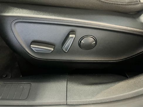 Used 2024 Ford Escape Active AWD/4WD image 17