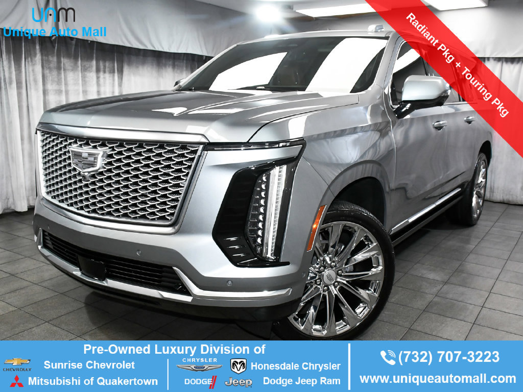 Used 2026 Cadillac Escalade ESV Luxury w/ LPO, Radiant Package AWD/4WD image 1