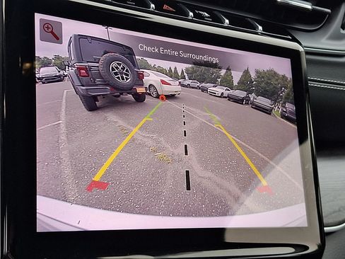 Used 2022 Jeep Grand Cherokee Limited w/ MOPAR Finishing Package AWD/4WD image 29