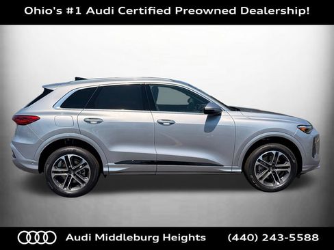 Used 2026 Audi Q5 Premium AWD/4WD image 11