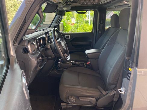 Used 2021 Jeep Wrangler Sport AWD/4WD image 13