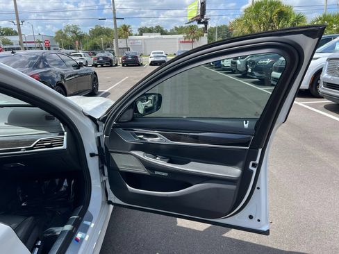 Used 2018 BMW 740e xDrive w/ M Sport Package AWD/4WD image 59