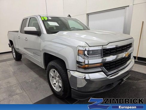 Used 2019 Chevrolet Silverado 1500 LT AWD/4WD image 1