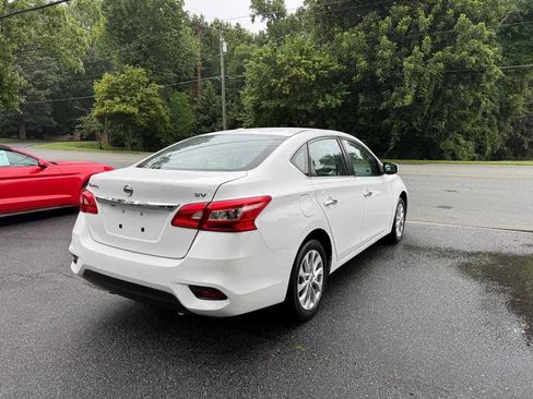 Used 2019 Nissan Sentra SV FWD image 4