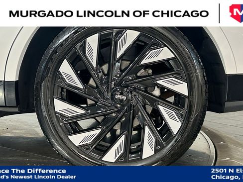 Used 2024 Lincoln Nautilus Reserve w/ Equipment Group 202A AWD/4WD image 25