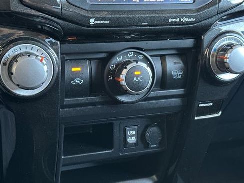 Certified 2018 Toyota 4Runner TRD Off-Road Premium AWD/4WD image 19