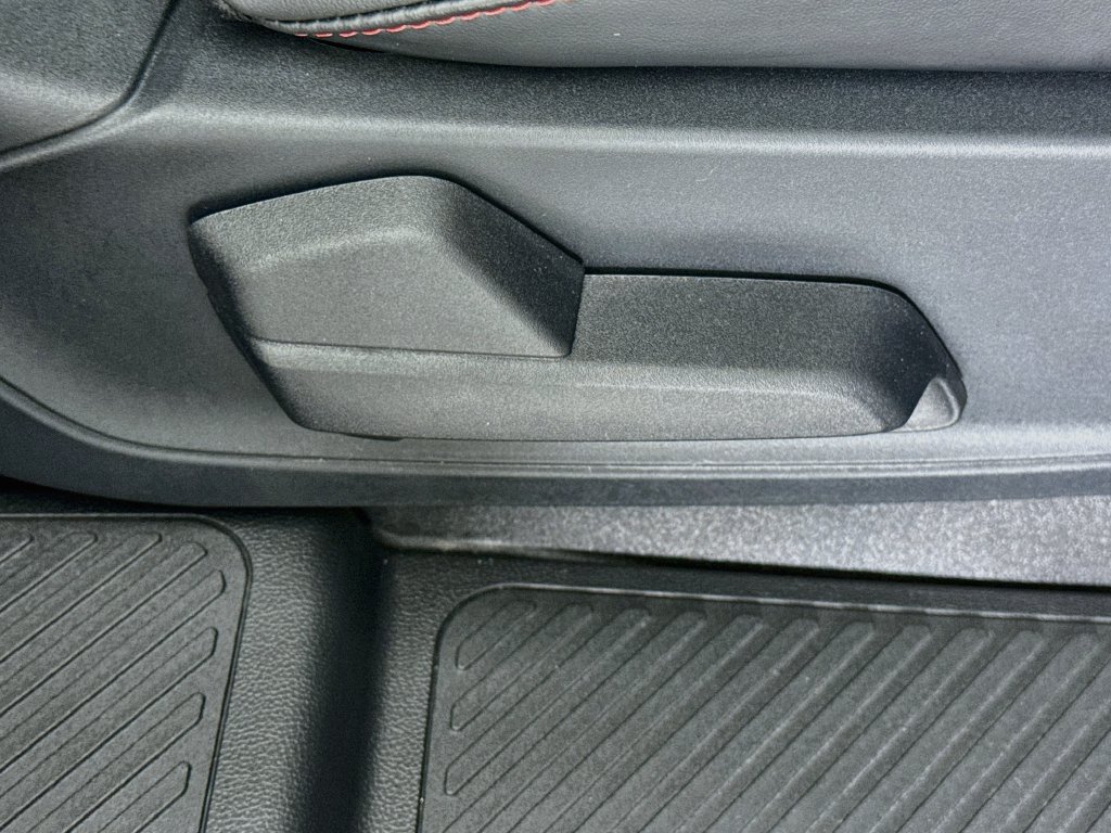 Used 2025 Ford Explorer ST-Line RWD image 46
