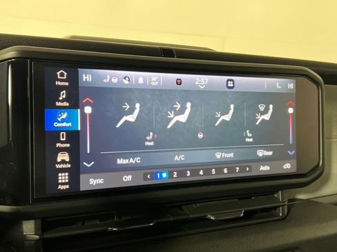 Used 2024 Jeep Wrangler Willys image 30