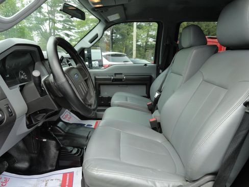 Used 2015 Ford F250 XL w/ Power Equipment Group AWD/4WD image 12